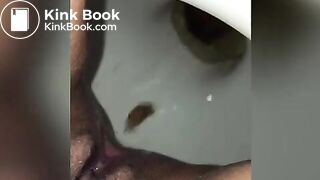 SCAT - Sexy girls Pooping 3