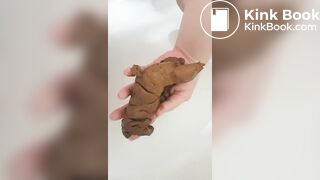 SCAT - Sexy girls Pooping 12