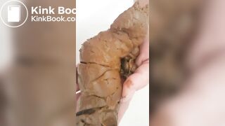 SCAT - Sexy girls Pooping 12