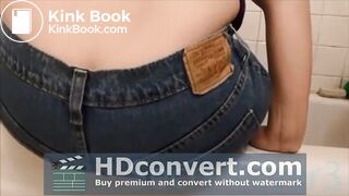 SCAT - Sexy girls Pooping 2