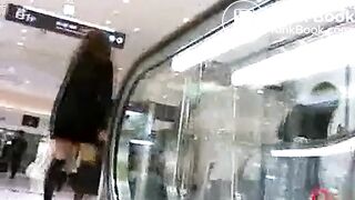 SCAT - Asian girls pooping in the toilet 7