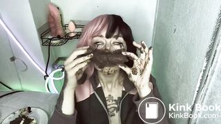 SCAT - Sexy girls Pooping 2