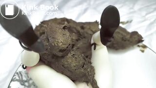 SCAT - Sexy girls Pooping 2