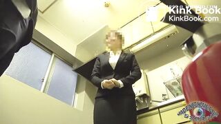 SCAT - Asian girls pooping in the toilet 3