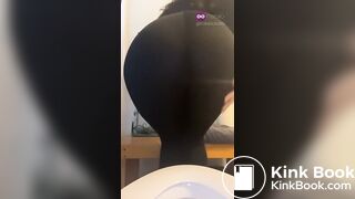 SCAT - Sexy girls Pooping 4