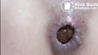 SCAT - Sexy girls Pooping 3