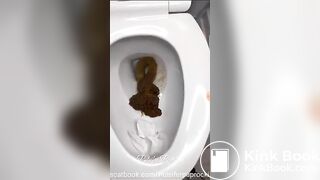 SCAT - Sexy girls Pooping 5