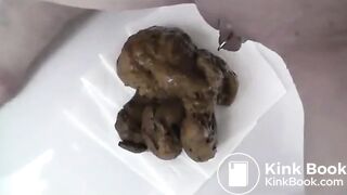 SCAT - Sexy girls Pooping 14