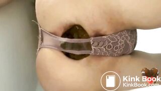 SCAT - Sexy girls Pooping 5