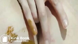 SCAT - Sexy girls Pooping 8