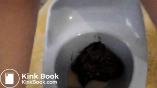 SCAT - Sexy girls Pooping 5
