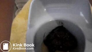 SCAT - Sexy girls Pooping 5