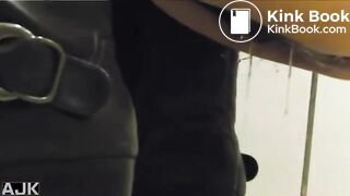SCAT - Asian girls pooping in the toilet 7