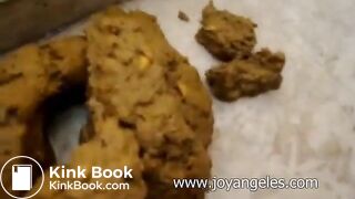 SCAT - Sexy girls Pooping 8