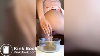 SCAT - Sexy girls Pooping 15
