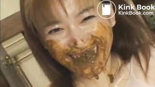SCAT - Asian girls pooping in the toilet 7