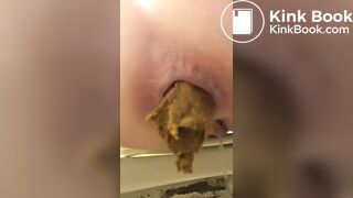 SCAT - Sexy girls Pooping 9