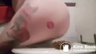 SCAT - Sexy girls Pooping 8