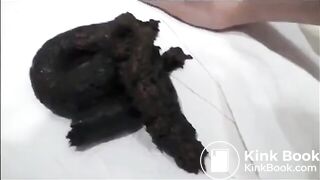 SCAT - Sexy girls Pooping 9