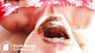 SCAT - Sexy girls Pooping