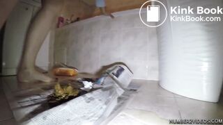 SCAT - Sexy girls Pooping 2