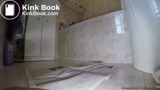 SCAT - Sexy girls Pooping 2