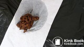 SCAT - Sexy girls Pooping 10