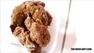SCAT - Sexy girls Pooping 9