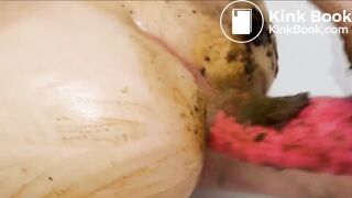 SCAT - Sexy girls Pooping 17