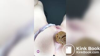 SCAT - Sexy girls Pooping 4