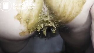 SCAT - Sexy girls Pooping 11