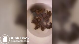 SCAT - Sexy girls Pooping 4