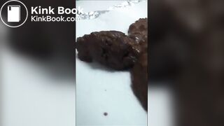 SCAT - Sexy girls Pooping 4