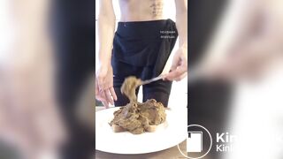 SCAT - Sexy girls Pooping 4