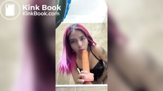 SCAT - Sexy girls Pooping 2