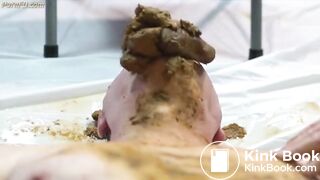 SCAT - Sexy girls Pooping 12