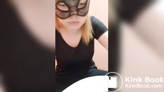 SCAT - Sexy girls Pooping 11