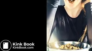 SCAT - Sexy girls Pooping 11