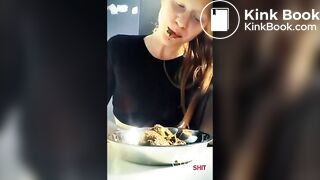 SCAT - Sexy girls Pooping 11