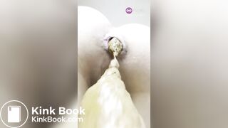 SCAT - Sexy girls Pooping 3