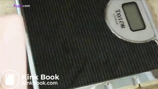 SCAT - Sexy girls Pooping 4