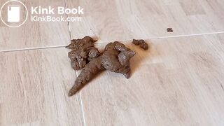 SCAT - Sexy girls Pooping 13