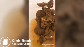 SCAT - Sexy girls Pooping 18