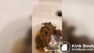 SCAT - Sexy girls Pooping 18