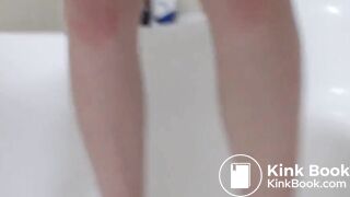 SCAT - Sexy girls Pooping 6