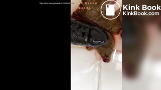 SCAT - Sexy girls Pooping 12