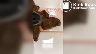 SCAT - Sexy girls Pooping 12