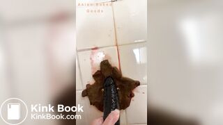 SCAT - Sexy girls Pooping 12