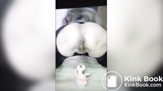 SCAT - Sexy girls Pooping 19