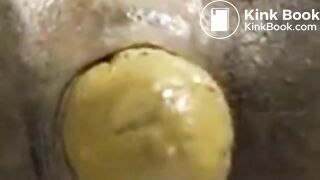 SCAT - Sexy girls Pooping 8